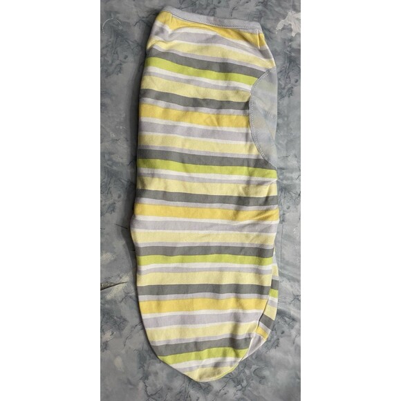 Summer Infant SwaddleMe Swaddle Me Yellow Stripe Baby Swaddle, Size Small/Medium - Picture 4 of 5